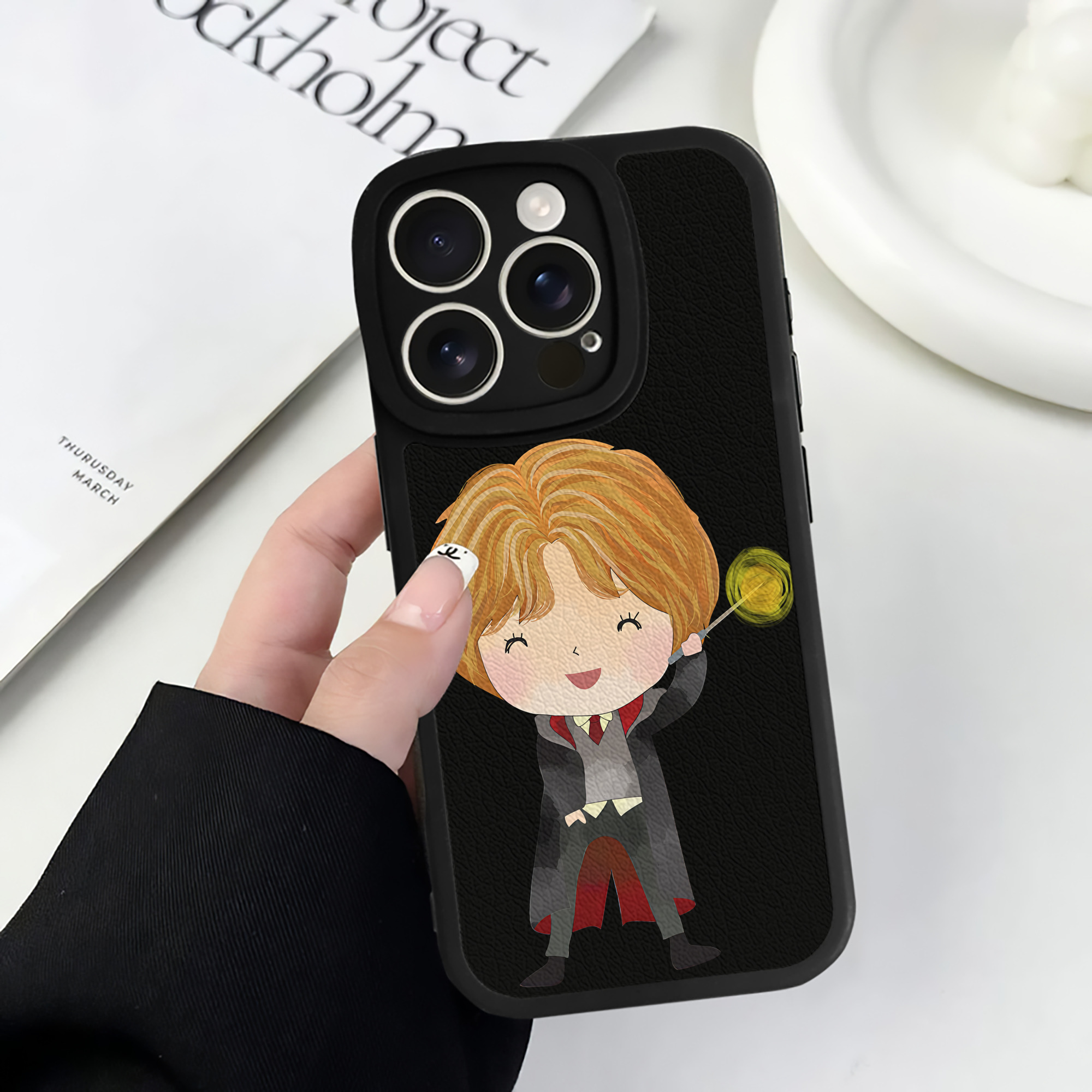 （画像用） Harry Potter ハリー・ポッターシリーズ 【iPhone 16シリーズ対応】シリコンスマホケース（レザー調） 材質：シリコン